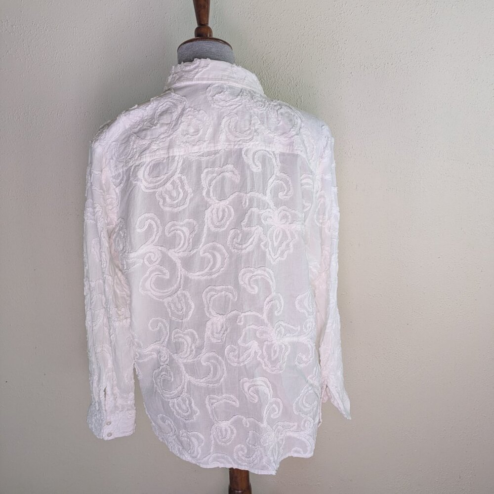 White Textured Button-Up - Picture 2 of 3